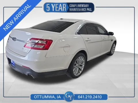 White 2017 Ford Taurus Limited for sale in Ottumwa, IA