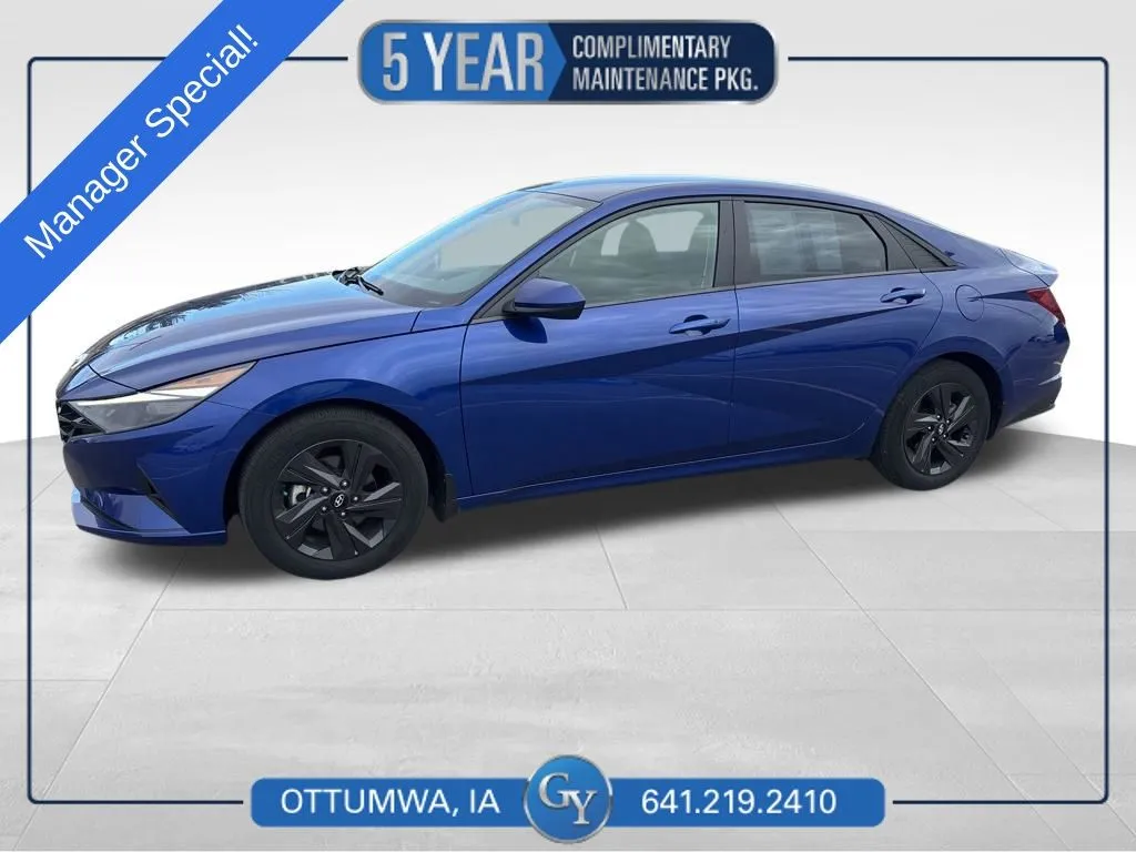 Blue 2023 Hyundai Elantra SEL for sale in Ottumwa, IA