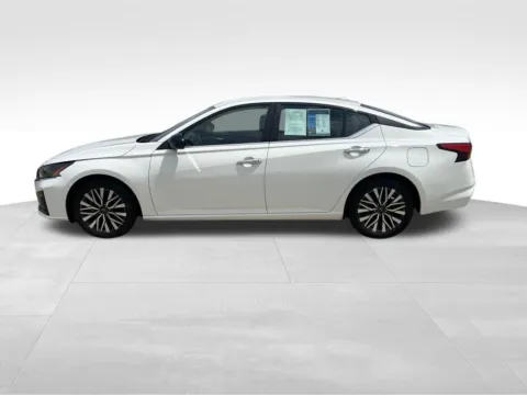 Another view of 2025 Nissan Altima 2.5 SV for sale in Ottumwa, IA at Gregg Young Toyota of Ottumwa