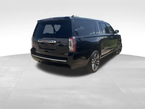 More photos of 2018 GMC Yukon XL Denali at Gregg Young Toyota of Ottumwa, IA