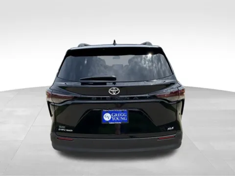 More photos of 2026 Toyota Sienna XLE at Gregg Young Toyota of Ottumwa, IA