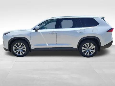 Another view of 2024 Toyota Grand Highlander Limited for sale in Ottumwa, IA at Gregg Young Toyota of Ottumwa
