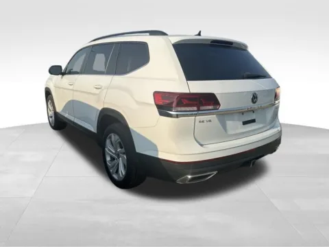 Photos of 2023 Volkswagen Atlas 3.6L V6 SE w/Technology for sale in Ottumwa, IA at Gregg Young Toyota of Ottumwa