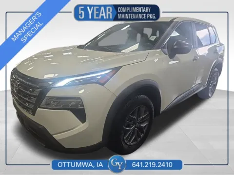 White 2024 Nissan Rogue S for sale in Ottumwa, IA