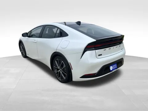 More photos of 2027 Toyota Prius L at Gregg Young Toyota of Ottumwa, IA