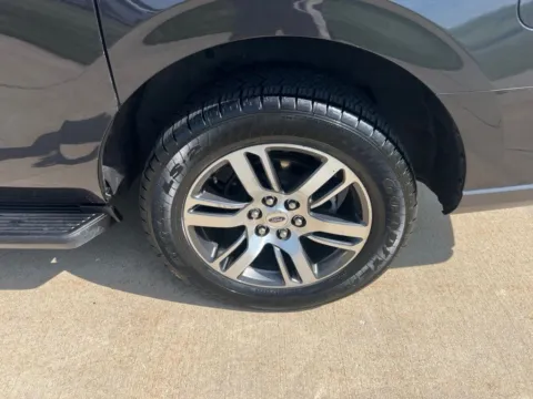 More photos of 2024 Ford Expedition Max Limited at Gregg Young Toyota of Ottumwa, IA