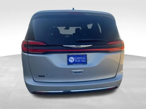 More photos of 2023 Chrysler Pacifica Touring L at Gregg Young Toyota of Ottumwa, IA