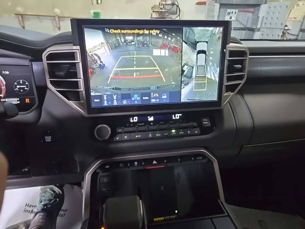 2026 Toyota Tundra Platinum - Photo 15