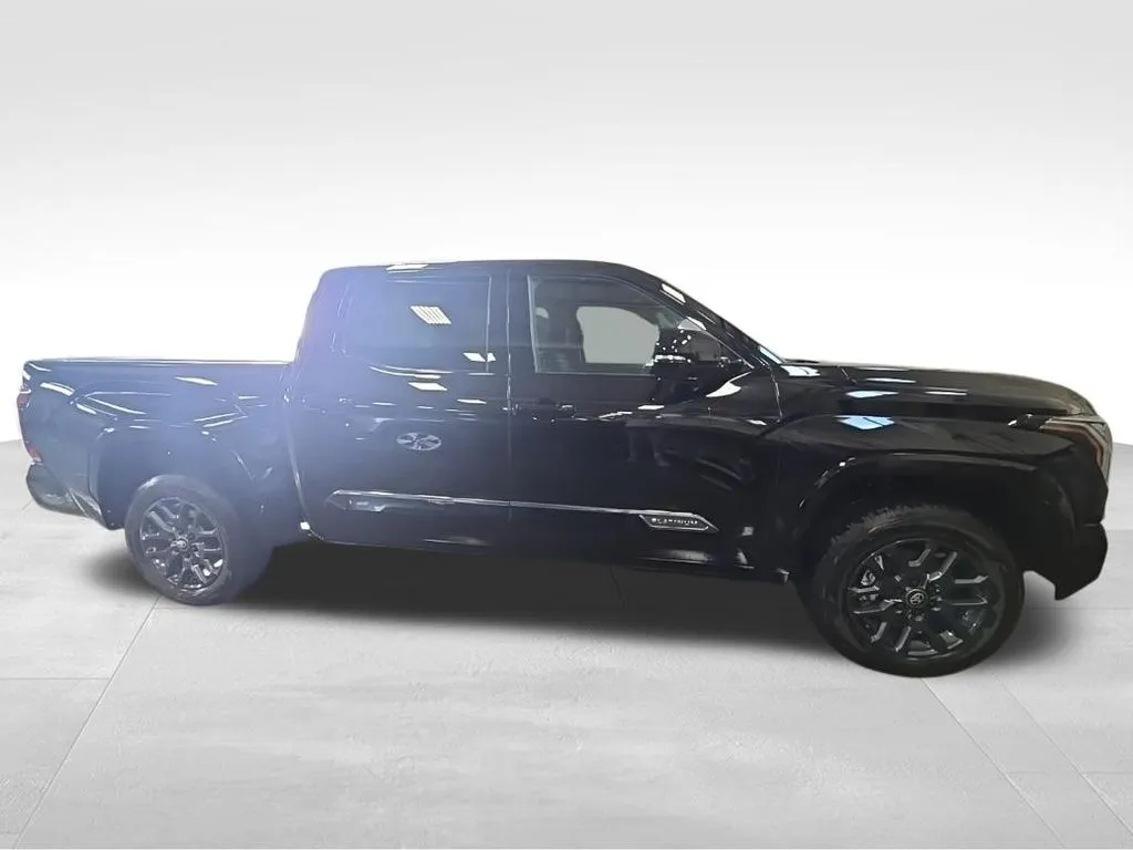 2026 Toyota Tundra Platinum - Photo 6