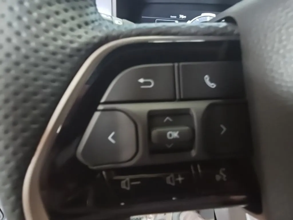 2026 Toyota Tundra Platinum - Photo 18