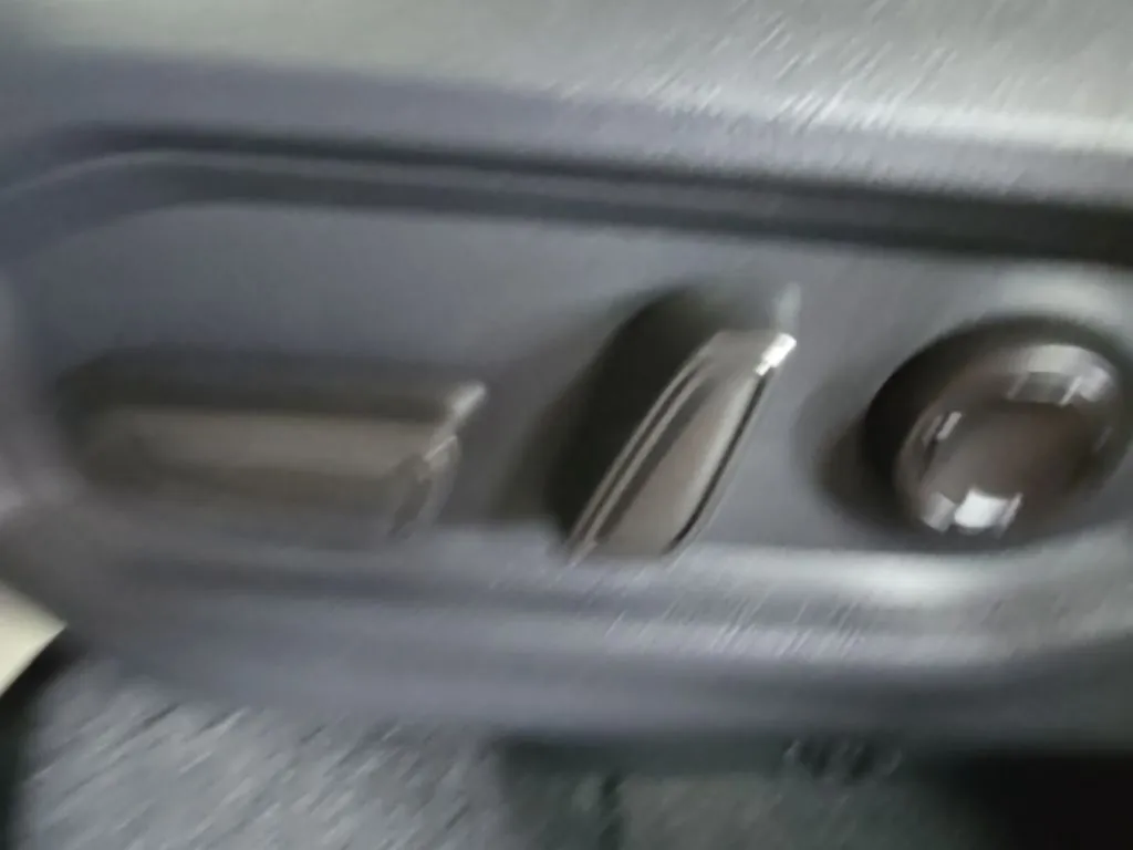 2026 Toyota Tundra Platinum - Photo 13
