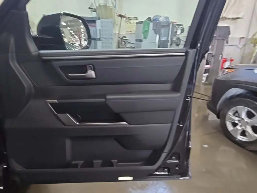 2026 Toyota Tundra Platinum - Photo 29