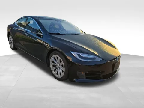 More photos of 2016 Tesla Model S 75D at Gregg Young Toyota of Ottumwa, IA