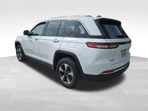 Another view of 2024 Jeep Grand Cherokee 4xe for sale in Ottumwa, IA at Gregg Young Toyota of Ottumwa