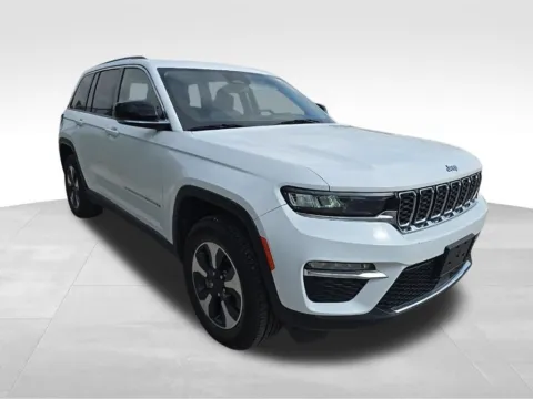 More photos of 2024 Jeep Grand Cherokee 4xe at Gregg Young Toyota of Ottumwa, IA
