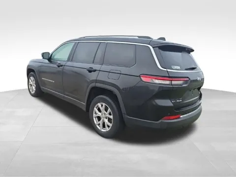 Another view of 2022 Jeep Grand Cherokee L Limited for sale in Ottumwa, IA at Gregg Young Toyota of Ottumwa