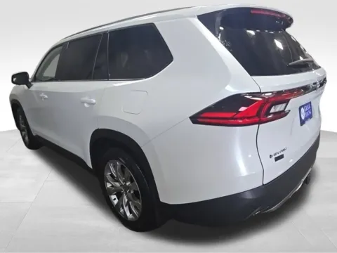 Another view of 2026 Toyota Grand Highlander Hybrid Limited for sale in Ottumwa, IA at Gregg Young Toyota of Ottumwa