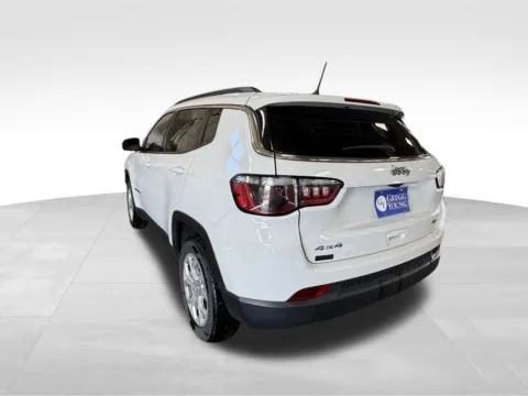 More photos of 2024 Jeep Compass Latitude at Gregg Young Toyota of Ottumwa, IA