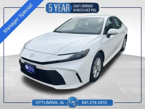 White 2025 Toyota Camry LE for sale in Ottumwa, IA