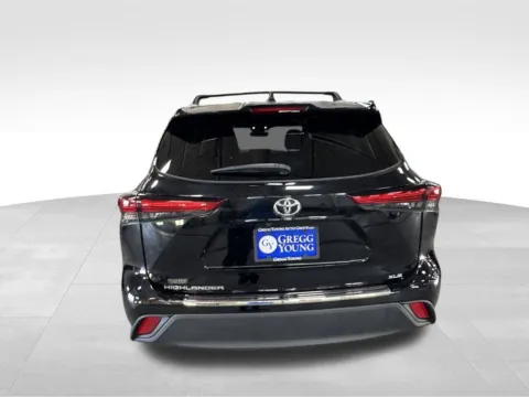 More photos of 2023 Toyota Highlander XLE at Gregg Young Toyota of Ottumwa, IA