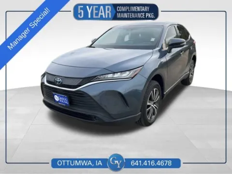 Green 2021 Toyota Venza LE for sale in Ottumwa, IA