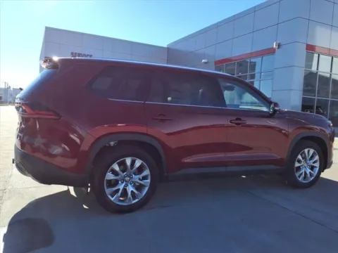 More photos of 2026 Toyota Grand Highlander at Gregg Young Toyota of Columbus, NE
