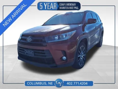 Red 2017 Toyota Highlander SE for sale in Columbus, NE