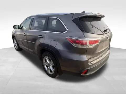Another view of 2016 Toyota Highlander for sale in Columbus, NE at Gregg Young Toyota of Columbus