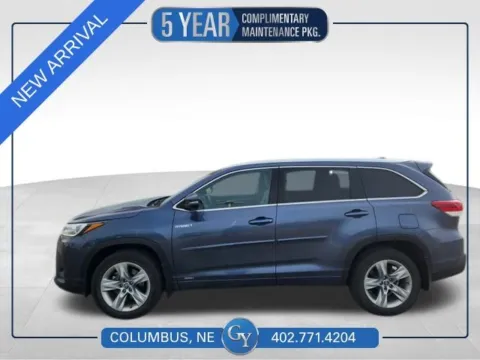 Blue 2019 Toyota Highlander Hybrid Limited for sale in Columbus, NE