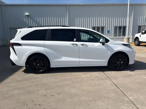 More photos of 2026 Toyota Sienna Woodland Edition at Gregg Young Toyota of Columbus, NE