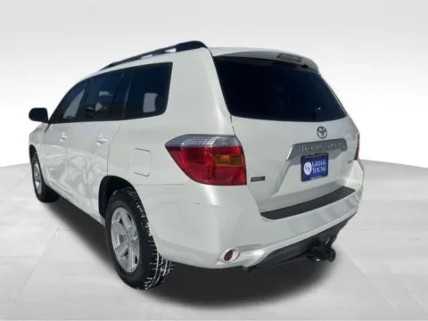 More photos of 2010 Toyota Highlander SE at Gregg Young Toyota of Columbus, NE