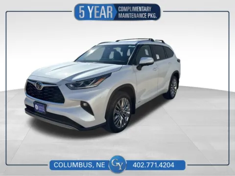 White 2026 Toyota Highlander Hybrid Platinum for sale in Columbus, NE