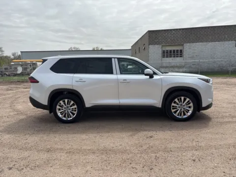 More photos of 2026 Toyota Grand Highlander Platinum at Gregg Young Toyota of Columbus, NE