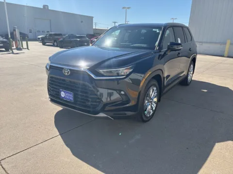 Another view of 2026 Toyota Grand Highlander Platinum for sale in Columbus, NE at Gregg Young Toyota of Columbus