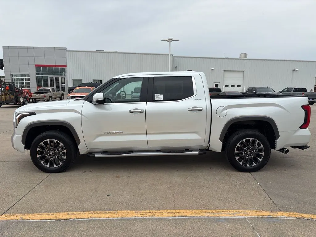 2026 Toyota Tundra Limited - Photo 10