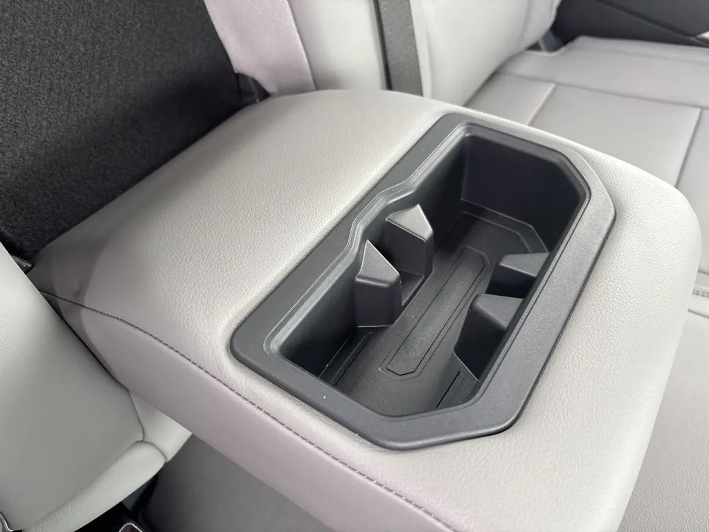 2026 Toyota Tundra Limited - Photo 36