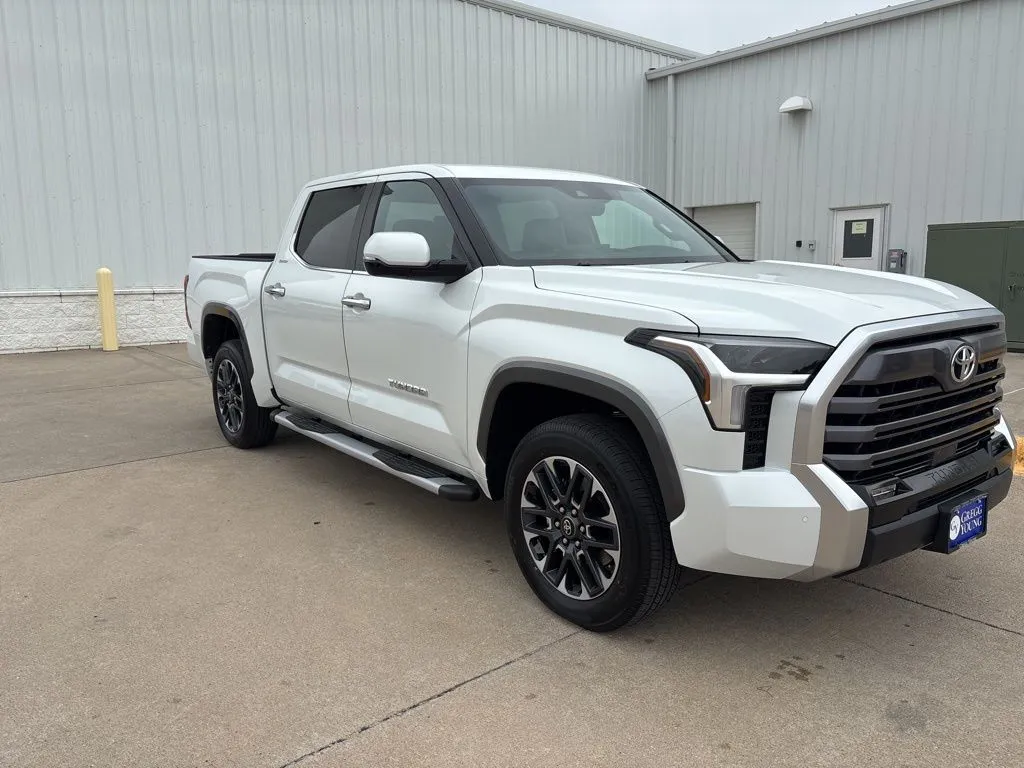 2026 Toyota Tundra Limited - Photo 4