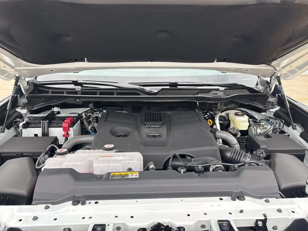 2026 Toyota Tundra Limited - Photo 37