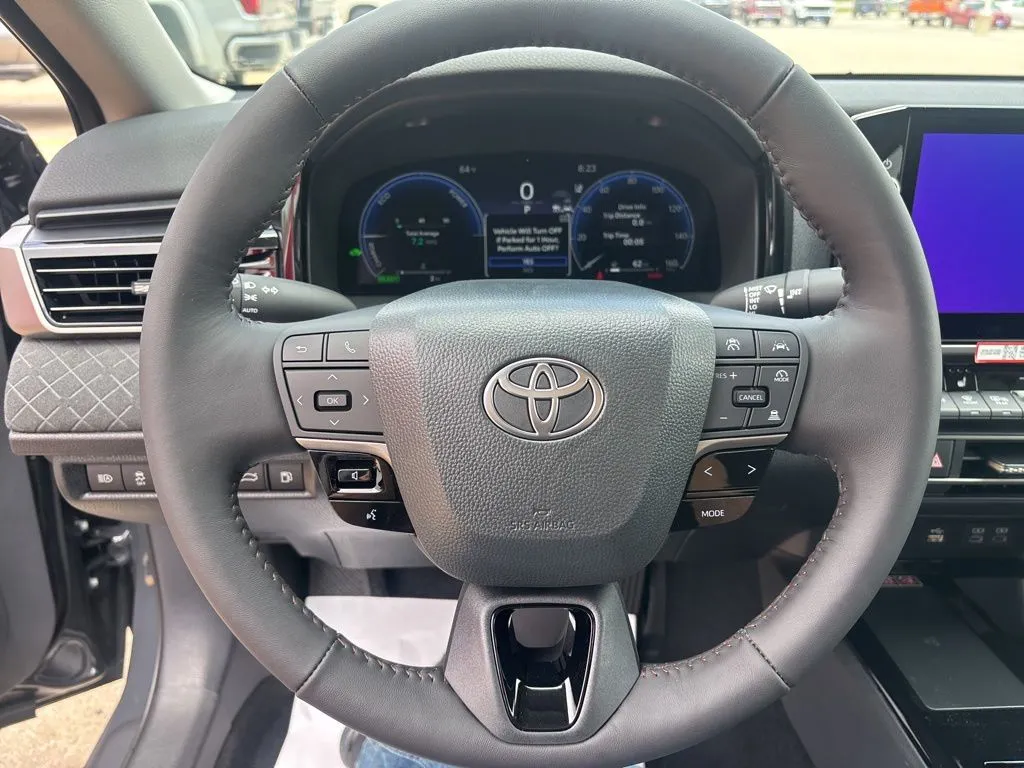 2026 Toyota Camry XLE - Photo 15