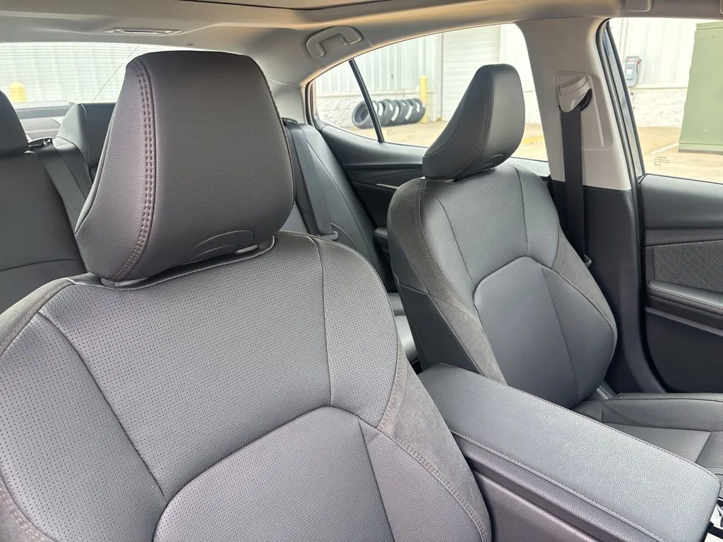 2026 Toyota Camry XLE - Photo 28