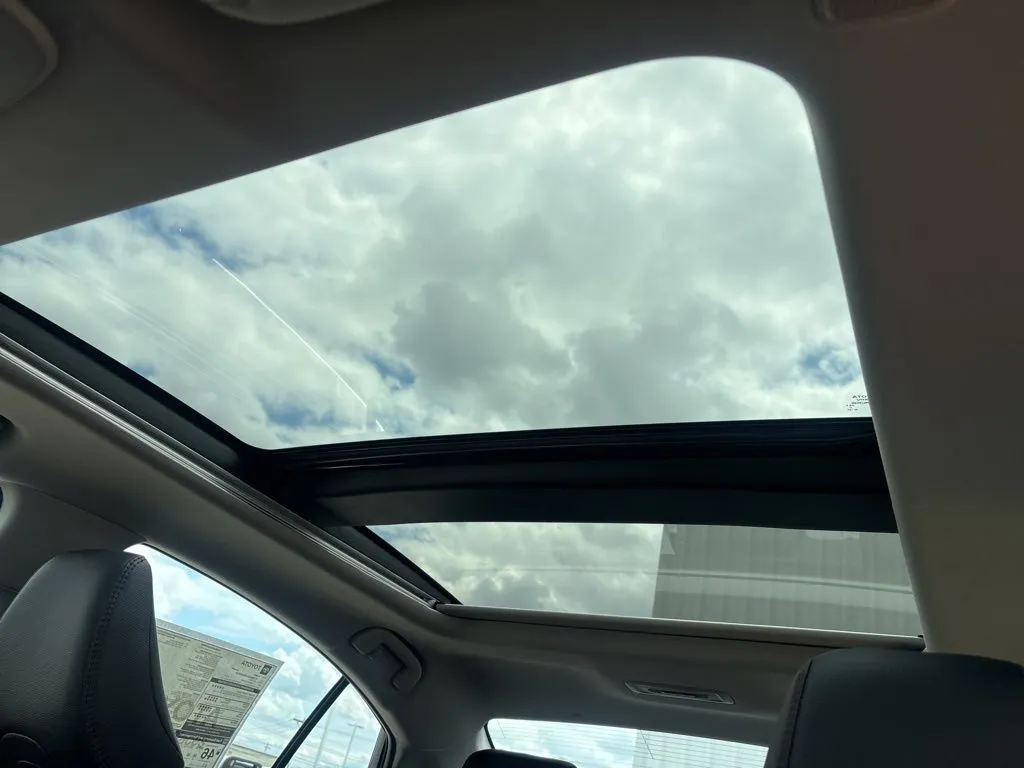 2026 Toyota Camry XLE - Photo 17