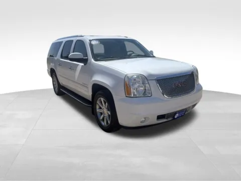 More photos of 2011 GMC Yukon XL Denali at Gregg Young Toyota of Columbus, NE