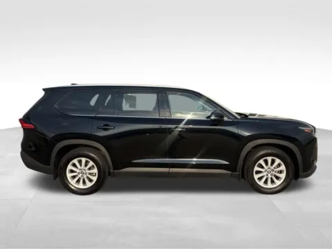 More photos of 2024 Toyota Grand Highlander at Gregg Young Toyota of Columbus, NE