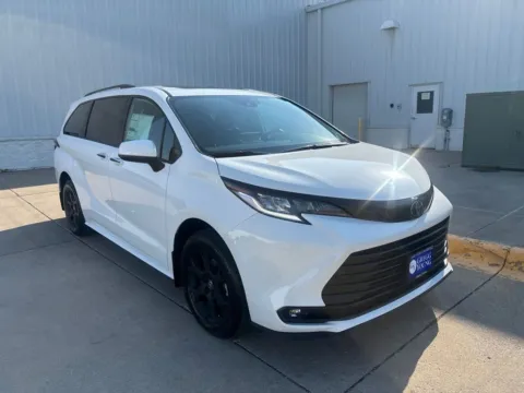 More photos of 2026 Toyota Sienna Woodland Edition at Gregg Young Toyota of Columbus, NE