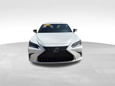 More photos of 2024 Lexus ES 300h Ultra Luxury at Gregg Young Toyota of Columbus, NE