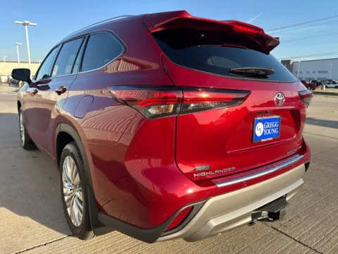 More photos of 2026 Toyota Highlander Platinum at Gregg Young Toyota of Columbus, NE