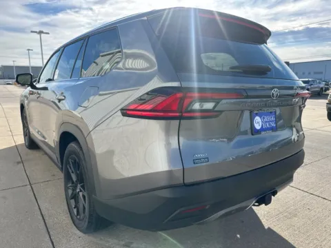 More photos of 2026 Toyota Grand Highlander Platinum at Gregg Young Toyota of Columbus, NE