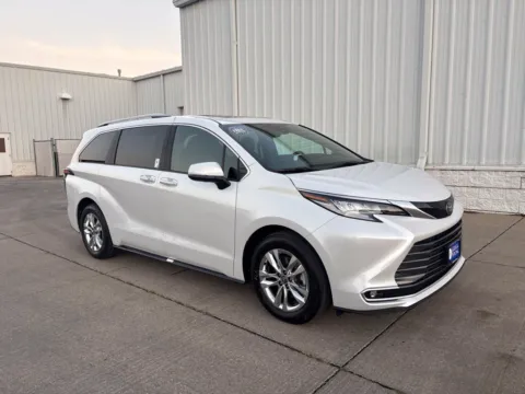 More photos of 2026 Toyota Sienna Limited at Gregg Young Toyota of Columbus, NE