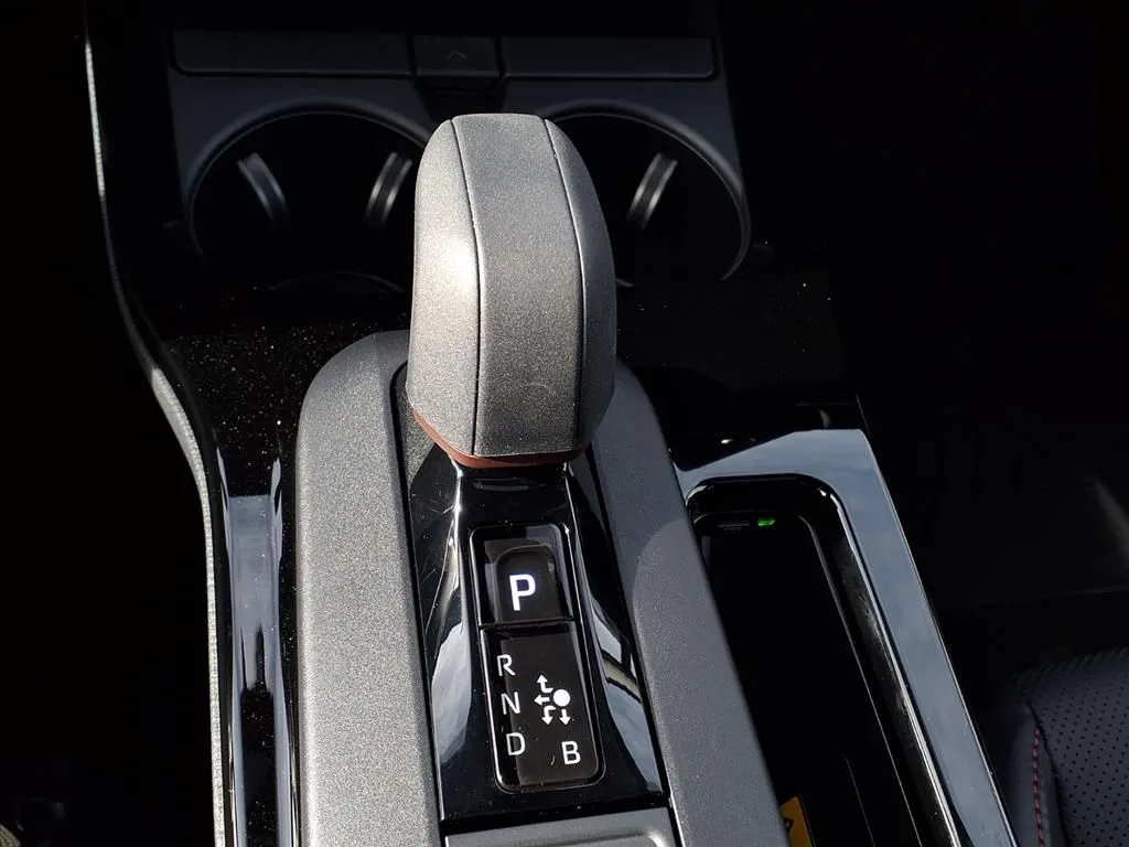 2026 Toyota Prius Plug-in Hybrid XSE Premium - Photo 18