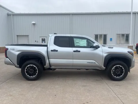 More photos of 2025 Toyota Tacoma Hybrid at Gregg Young Toyota of Columbus, NE